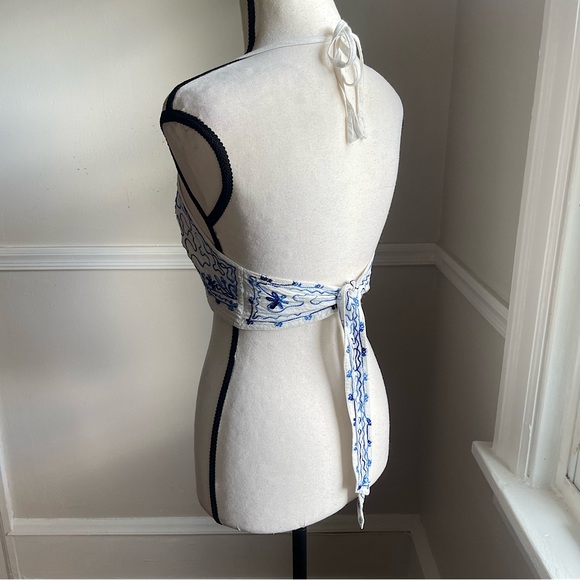 Vintage Y2K L.S.I. Embroidered Halter Crop Top | Size Small - Picture 7 of 15